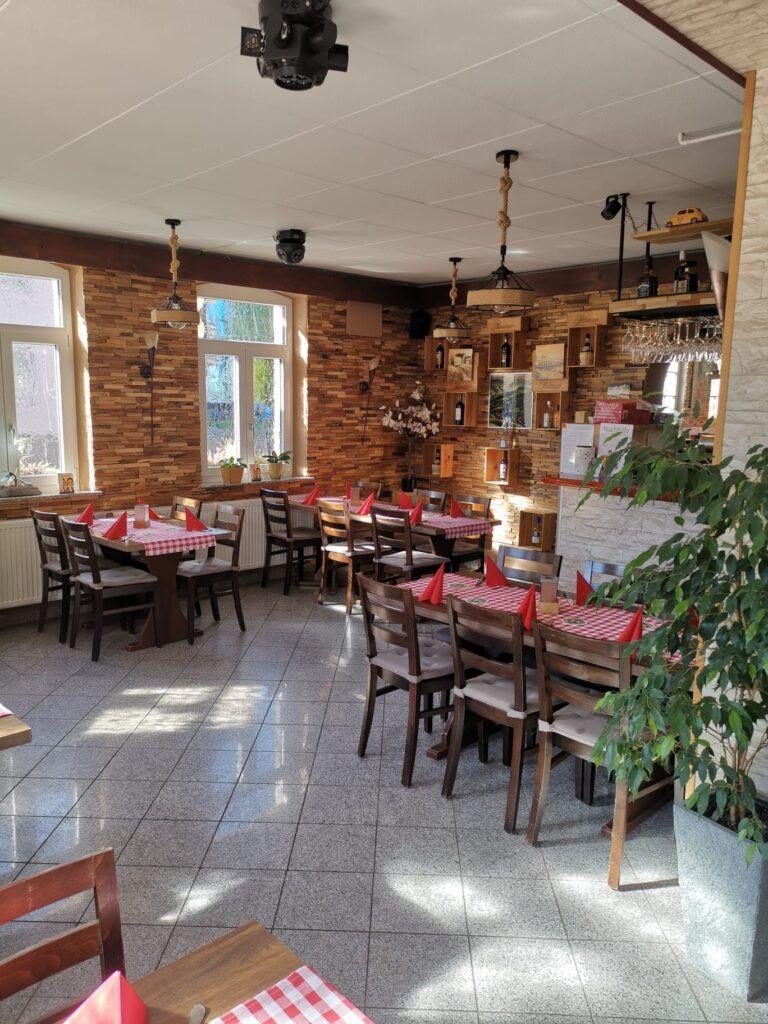Speisesaal Steinwand